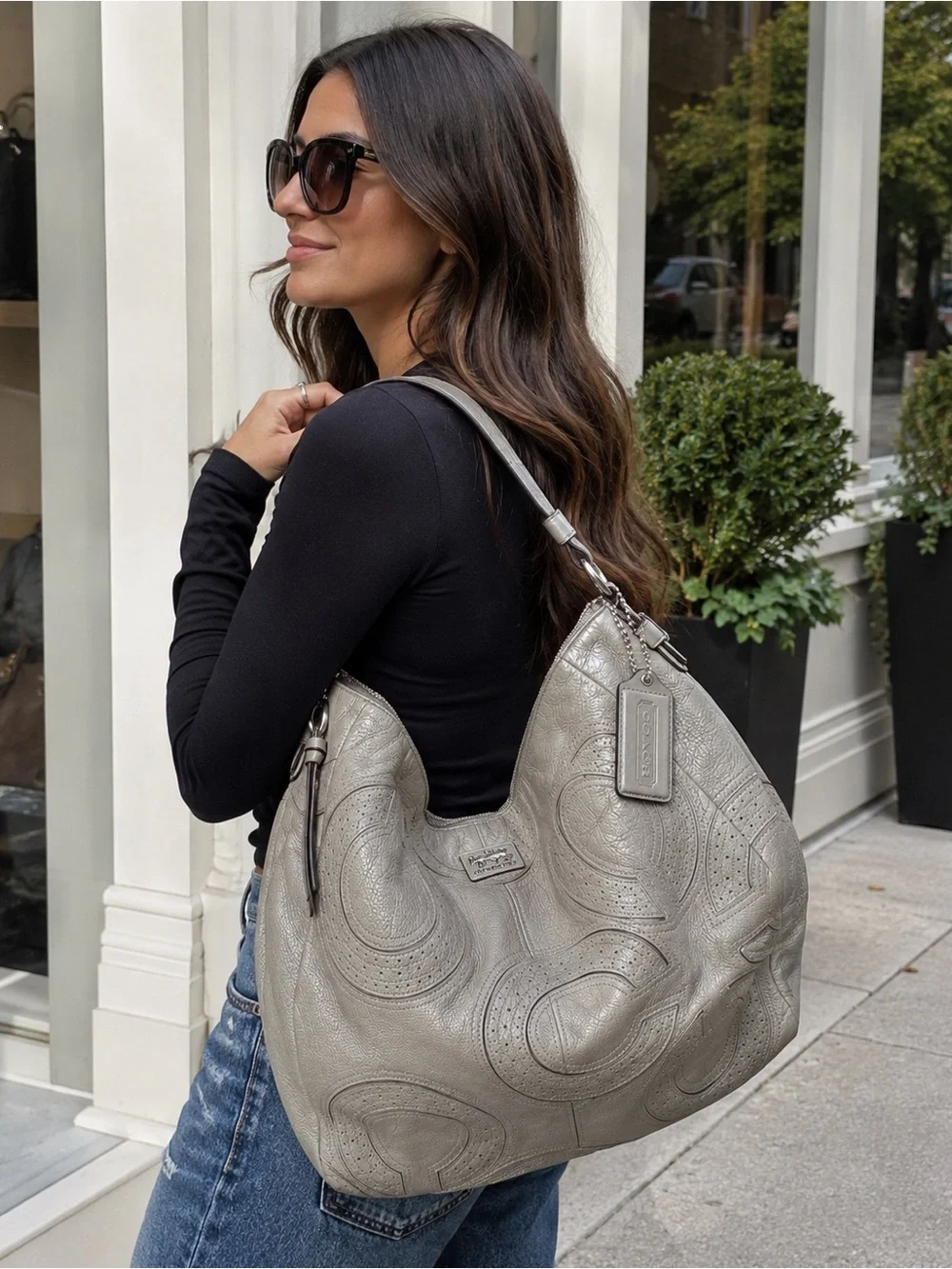 Coach Signature Embossed Leather Hobo Shoulder Bag – Gray | Large
